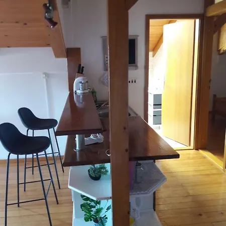 Jopa 4 Apartment *