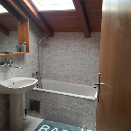 Jopa 4 Apartment Primosten