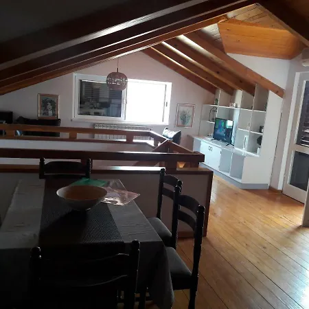 Jopa 4 Apartment *